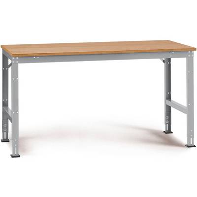 Stabilní pracovní stůl s kovovými nohami a dřevěnou deskou. Vhodný do dílen nebo kanceláří.