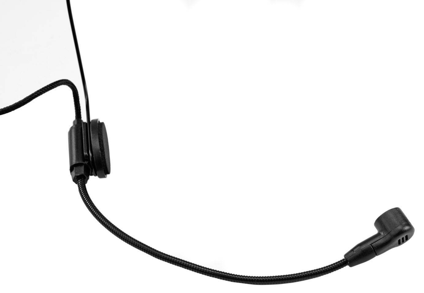Černý mikrofon s flexibilním krkem na bílém pozadí, vhodný pro headsety nebo konferenční systémy.