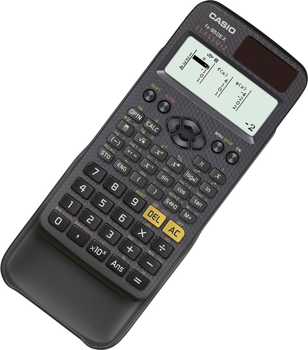 Vědecký kalkulátor značky Casio zobrazuje matematické výpočty na displeji a obsahuje tlačítka pro komplexní funkce.