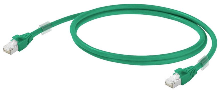 Zelený ethernetový kabel se dvěma konektory RJ45, zobrazený na bílém pozadí.