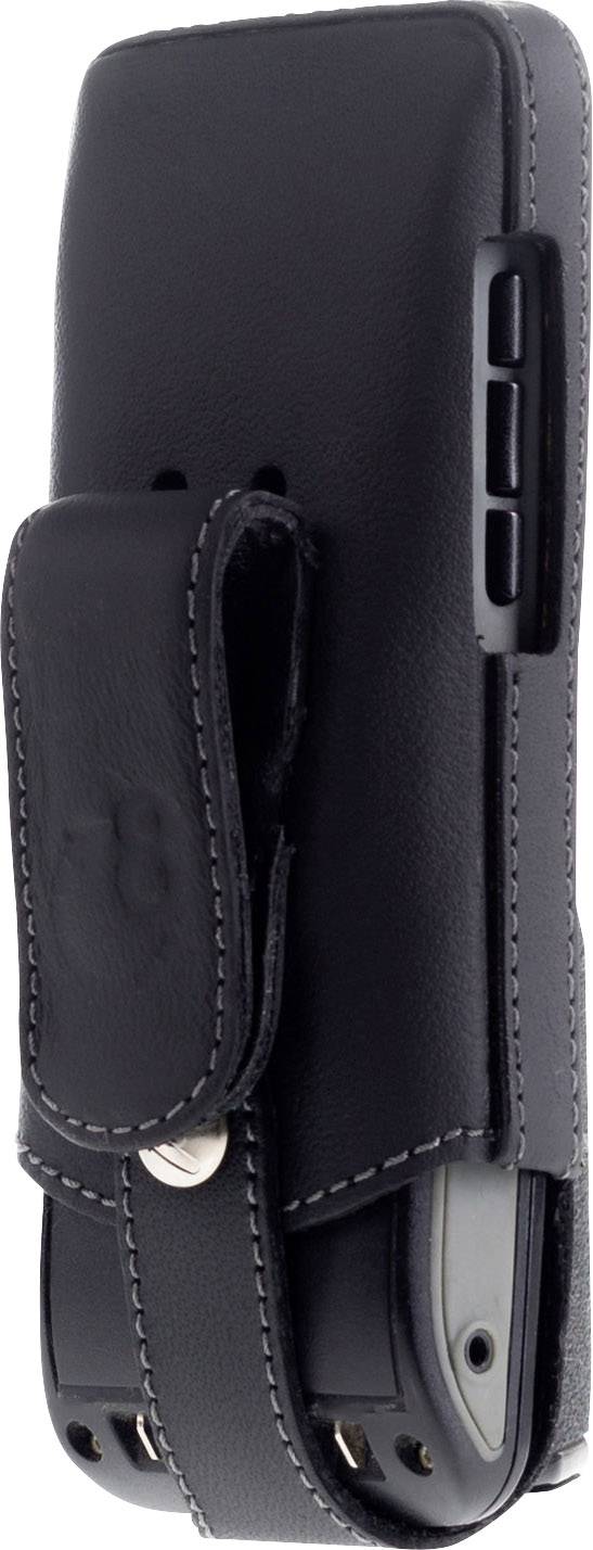 Černá kožená taška s klipem, vhodná pro smartphone, s bočními otvory pro připojení.