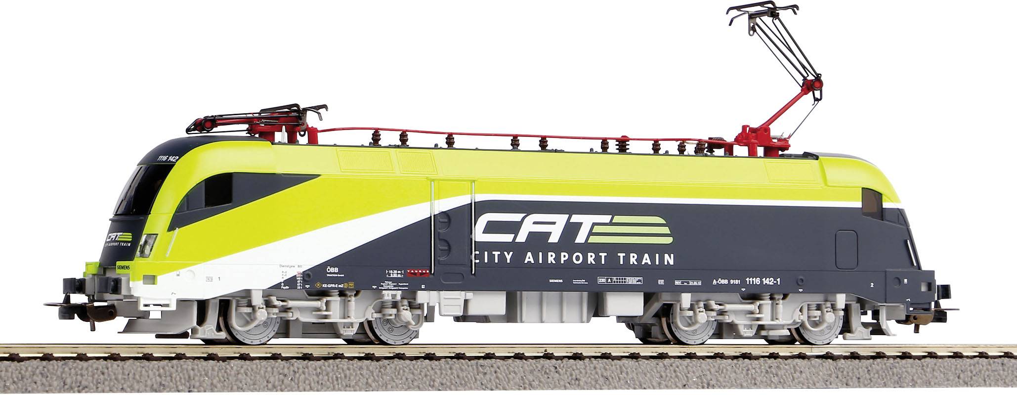 Model vlaku v žluté, bílé a tmavě modré barvě s nápisem 'CAT City Airport Train' na boku stojí na kolejích.