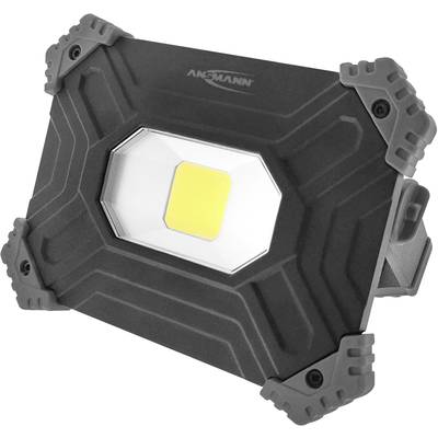 LED stavební reflektor s robustním tělem a ochrannými krytkami na rozích. Ideální pro použití na staveništích nebo v dílnách.