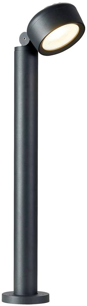 Moderní černá stojací lampa s kulatou, otočnou lampovou hlavou na štíhlém válcovitém podstavci, vyzařující teplé světlo.