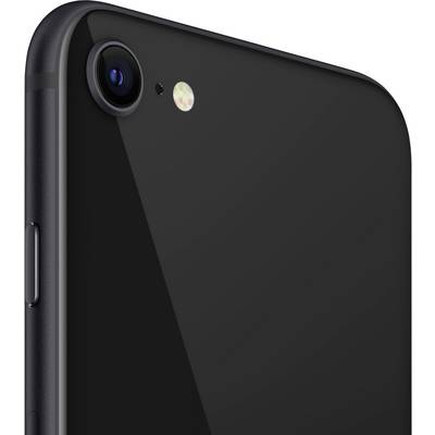 Detail zadní strany černého smartphonu s objektivem fotoaparátu a bleskem.