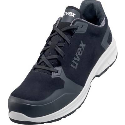 Černá sportovní bota s šedými akcenty a bílou podrážkou. Na straně boty je umístěno logo 'uvex'.