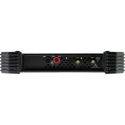 Černý audioverstevřer s několika vstupními a výstupními konektory, včetně COM, VCH+ a C1+.