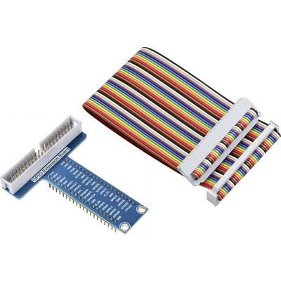 Rozšiřující deska GPIO s vícebarevnými kabely je zobrazena, což je ideální řešení pro rozšíření připojovacích možností elektronických projektů.
