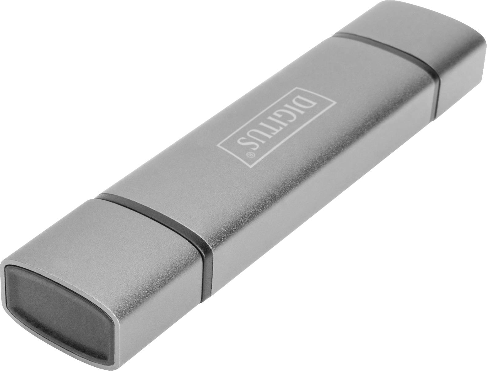 Kovový USB flash disk s nápisem 'DIGITUS', válcovitého tvaru v stříbrné barvě. Ideální pro bezpečné a přenosné ukládání dat.