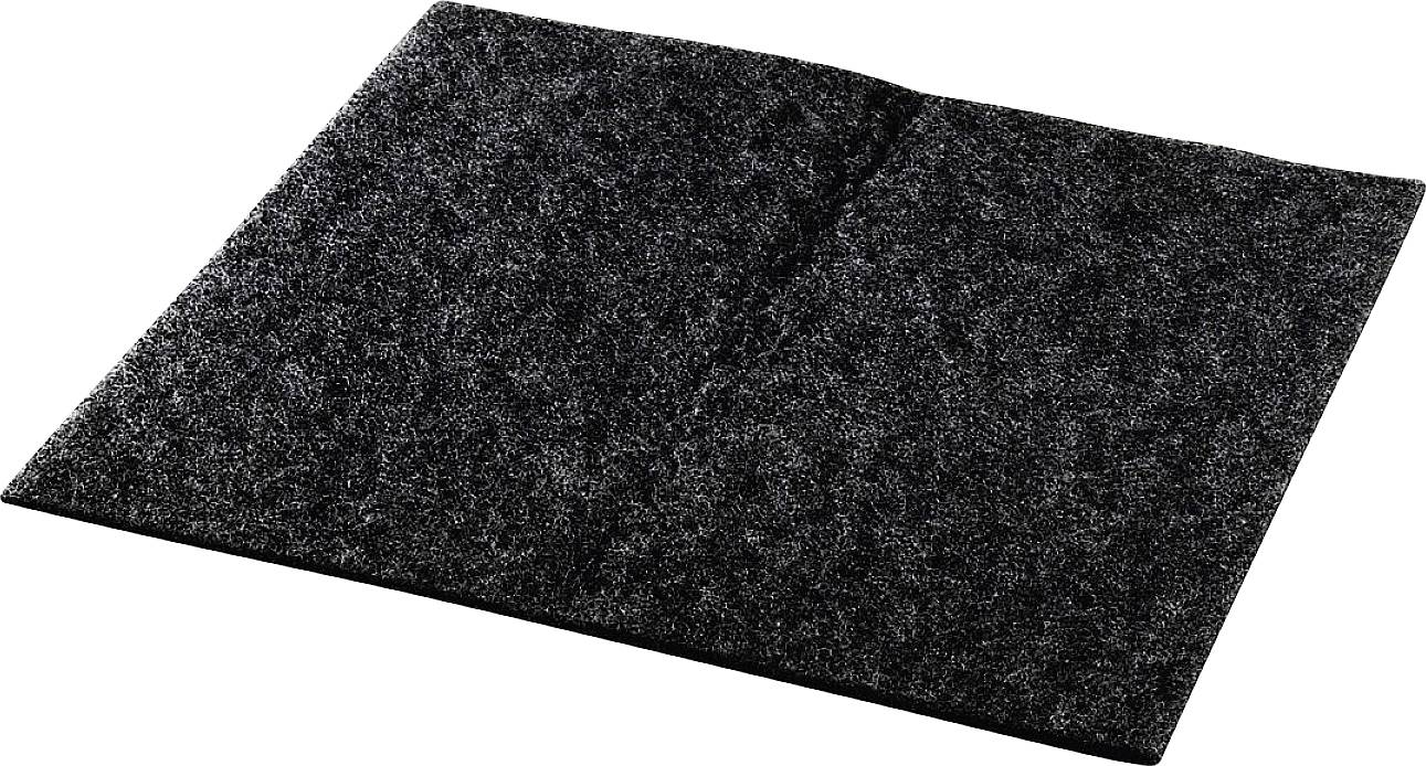 Černý obdélníkový filcový materiál na bílém pozadí.