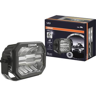 Světlomet značky OSRAM v obalu, LED technologie, obrázek ukazuje osvětlené auto v pozadí.