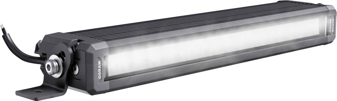 LED svítidlo v podlouhlém tvaru s černým tělem, upevnitelné pomocí kovové konzole. Název značky 'Osram' viditelný na straně.