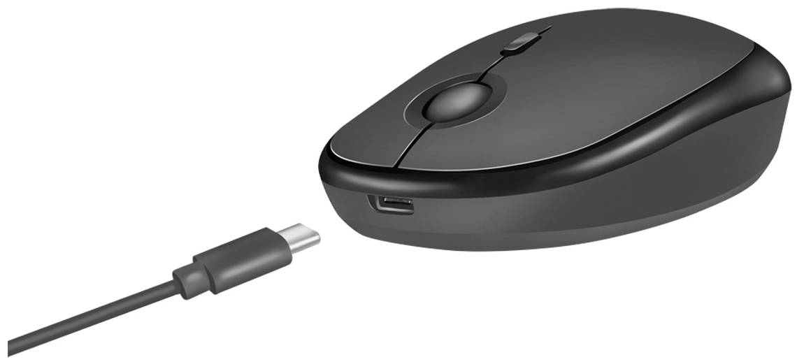 Černá bezdrátová počítačová myš s USB-C kabelem ležícím vedle ní na bílém pozadí.