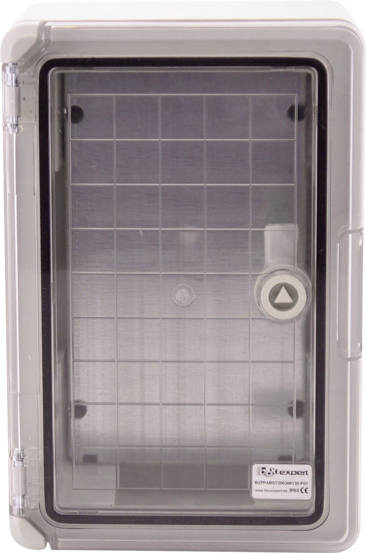 Šedý plastový kryt s průhledným víkem a otočným zámkem, vhodný pro ochranu elektrických nebo elektronických zařízení.