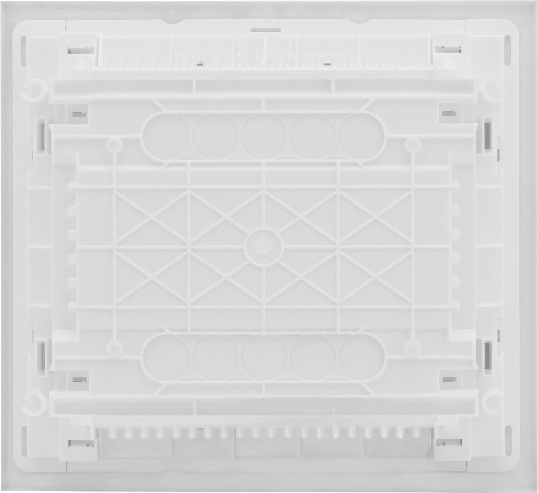 Bílý obdélníkový plastový kryt s symetrickými vzory a přímými liniemi, na němž se zdá být složitý design.