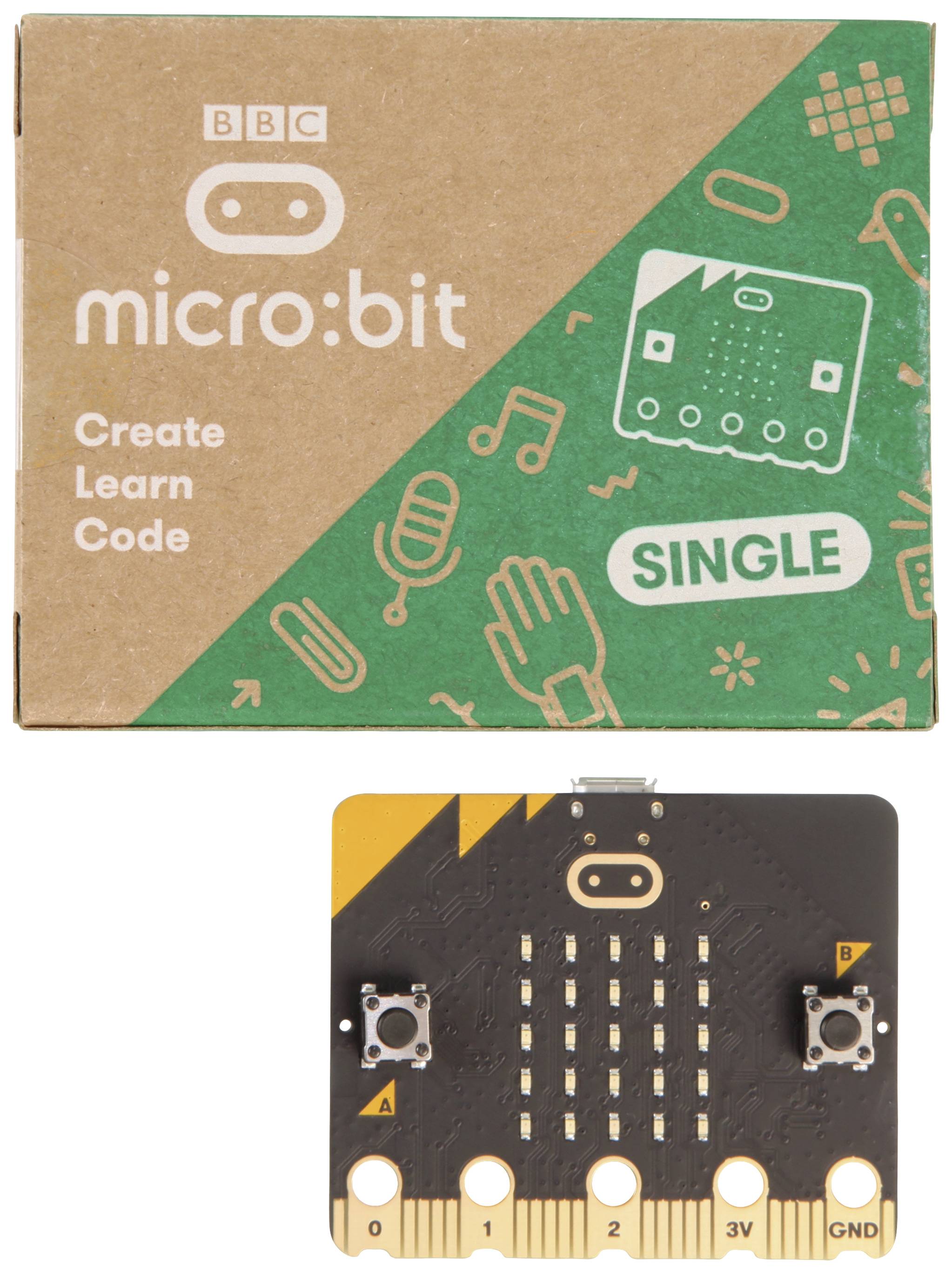 Kartonová krabice s logem BBC micro:bit a sloganem 'Vytvářej Uč se Programuj'. Pod ní deska mikrokontroléru s různými vstupy a tlačítky.