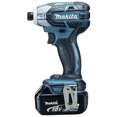 Modrý rázový utahovák Makita 18V s ergonomickou rukojetí a kovovým klipem. Vhodný pro stavební a opravárenské práce.