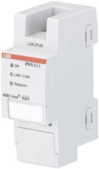 KNX IP router od ABB pro propojení KNX sítí s ethernetem. Na přední straně má LED indikátory a LAN port. Produkt pro automatizaci budov.