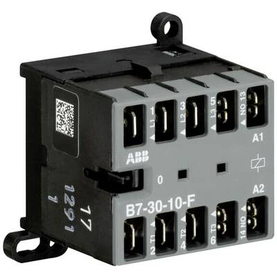 Černé a šedé elektrické zařízení s několika připojovacími svorkami, označené štítkem 'ABB B7-30-10-F', s QR kódem na straně.