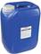 Modrý plastový kanystr se šroubovacím uzávěrem a etiketou na přední straně, vhodný pro skladování kapalin.