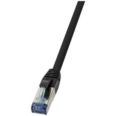 Černý síťový kabel zakončený konektorem RJ45, typicky používaný pro ethernetové připojení v počítačových sítích.