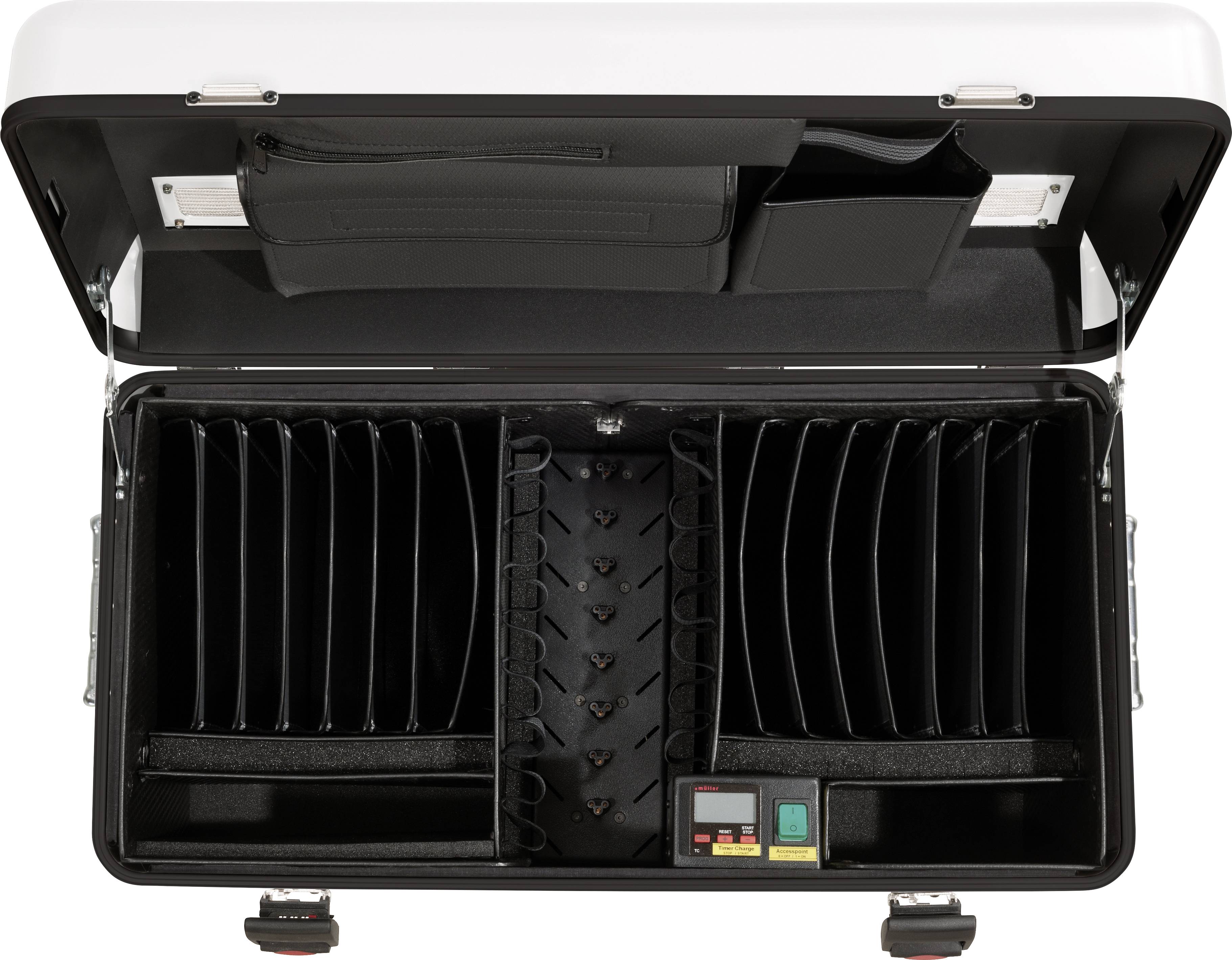 Otevřený černý aktovkový kufřík s přihrádkami pro 16 tabletů a dva nabíječe, vhodný pro organizované uchovávání a nabíjení.