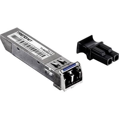Modul SFP od společnosti TRENDnet, model TEG-MGBS10, s černým plastovým úchytem pro zajištění připojení optického vlákna.