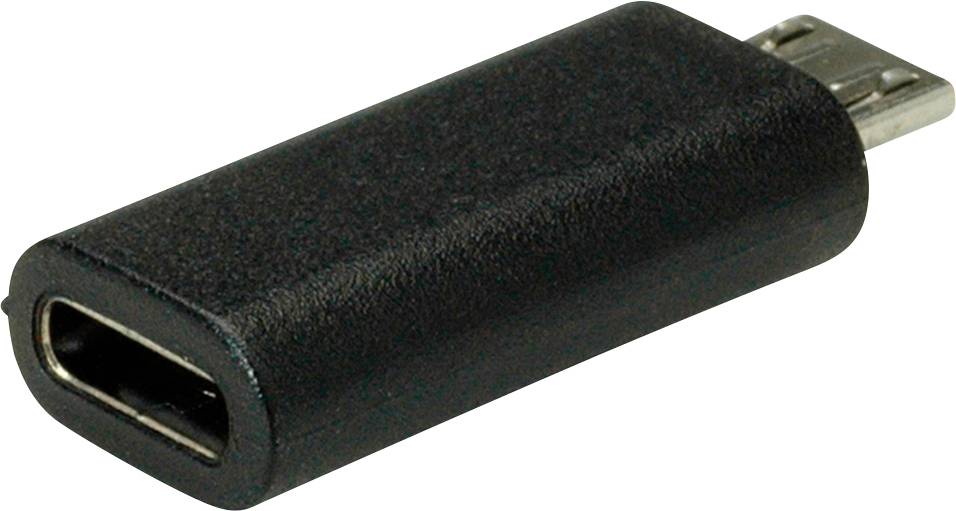 Černý USB adaptér s USB-C zásuvkou a Micro-USB zástrčkou pro propojení zařízení s různými USB porty.