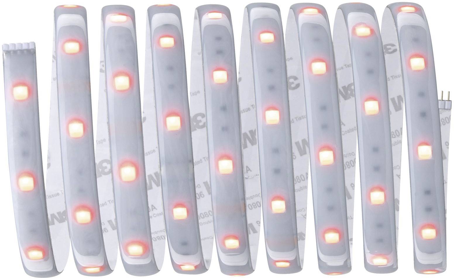 LED pásek s osvětlenými červenými diodami, rovnoměrně rozmístěnými po celé délce.