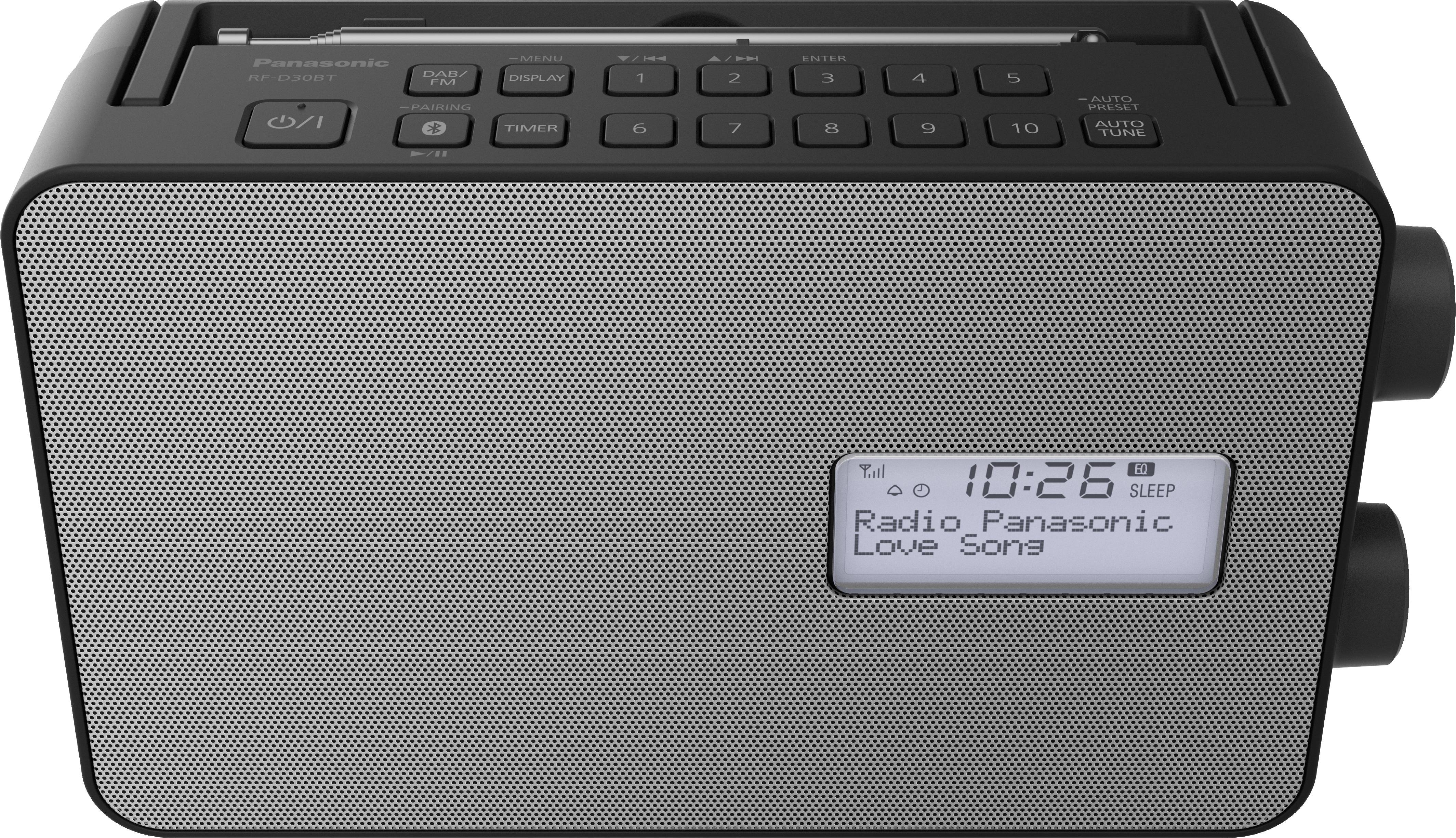 Černé digitální rádio s displejem zobrazujícím čas '10:26' a informace o stanici 'Radio Panasonic Love Song'.