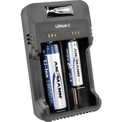 Nabíječka se dvěma vloženými akumulátory: vlevo lithium-iontový akumulátor 18650 a vpravo akumulátor AA NiMH od společnosti Ansmann.