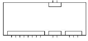Půdorys obdélníkové místnosti se dvěma vstupy dole a jedním nahoře. Obsahuje několik obdélníkových oddělení podél spodní stěny.