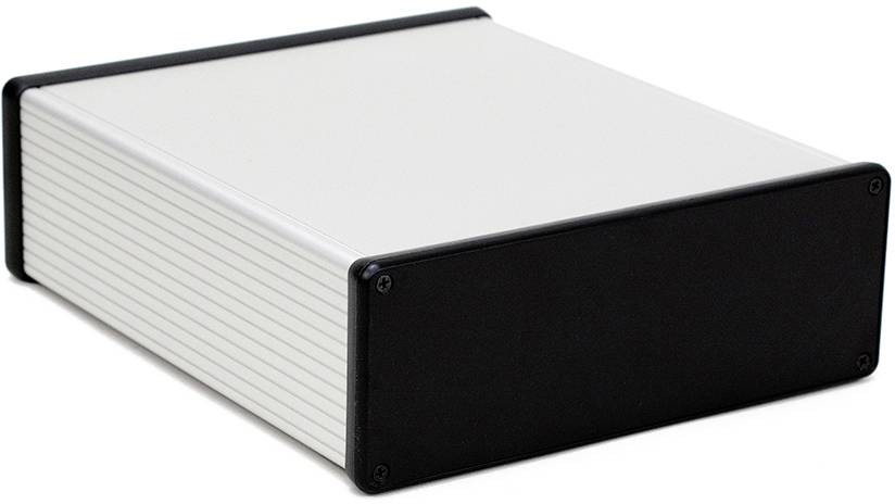 Obdélníkový kovový kryt s černým předním panelem, pravděpodobně určený pro elektronická zařízení.