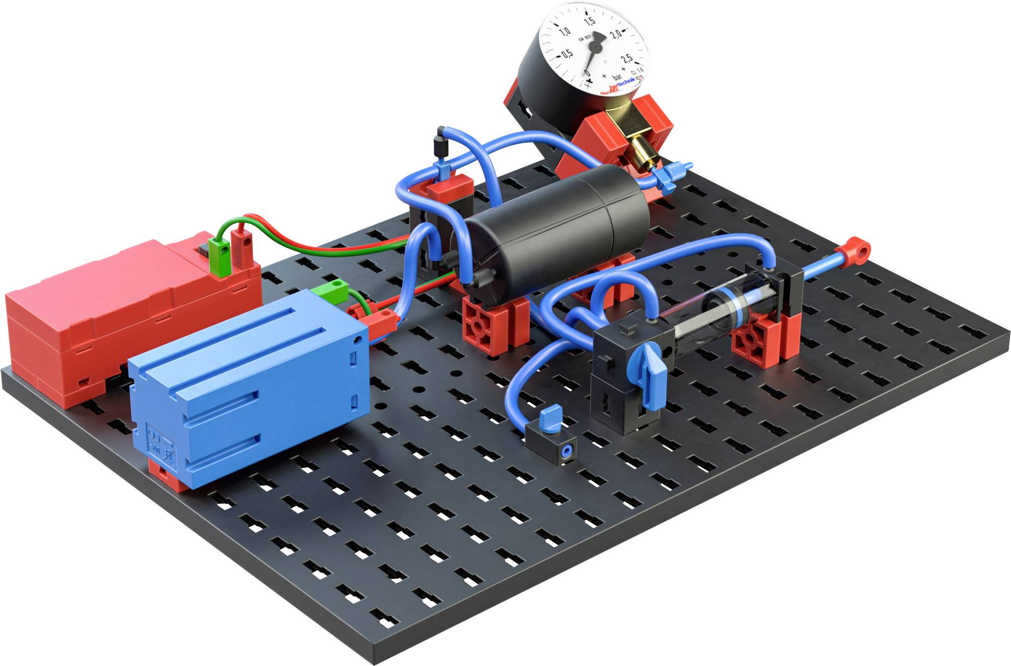 Stavebnice pro hydraulický výukový model: baterie, hydraulické čerpadlo, tlakoměr a trubky namontované na perforované desce.