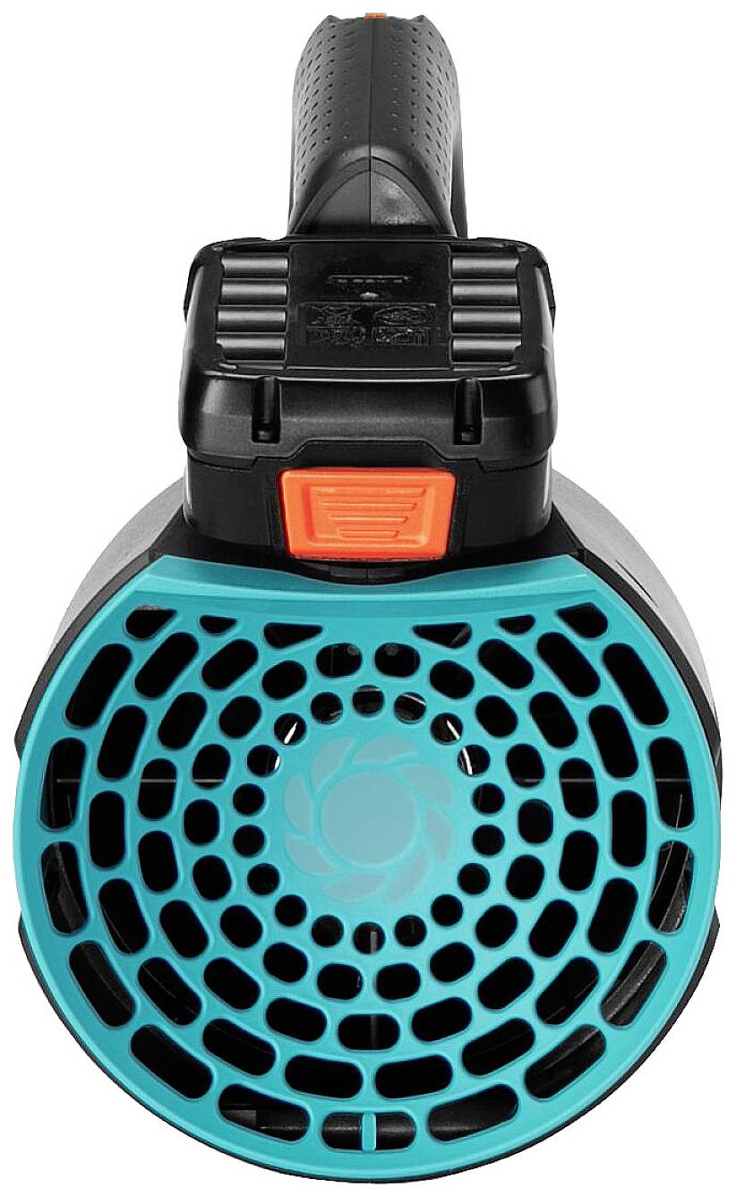 Elektrický foukač listí s modrým ventilátorem a černým tělem, přední detail ukazuje kulatou větrací mřížku.