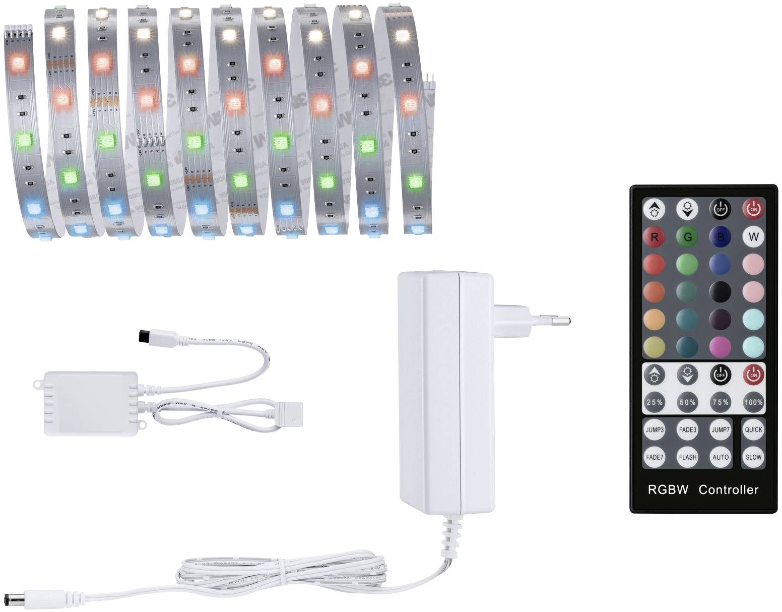 LED světelný pás s dálkovým ovládáním a napájecím adaptérem. Pás zobrazuje barevné LED diody. Dálkový ovladač má různé barevné tlačítka.