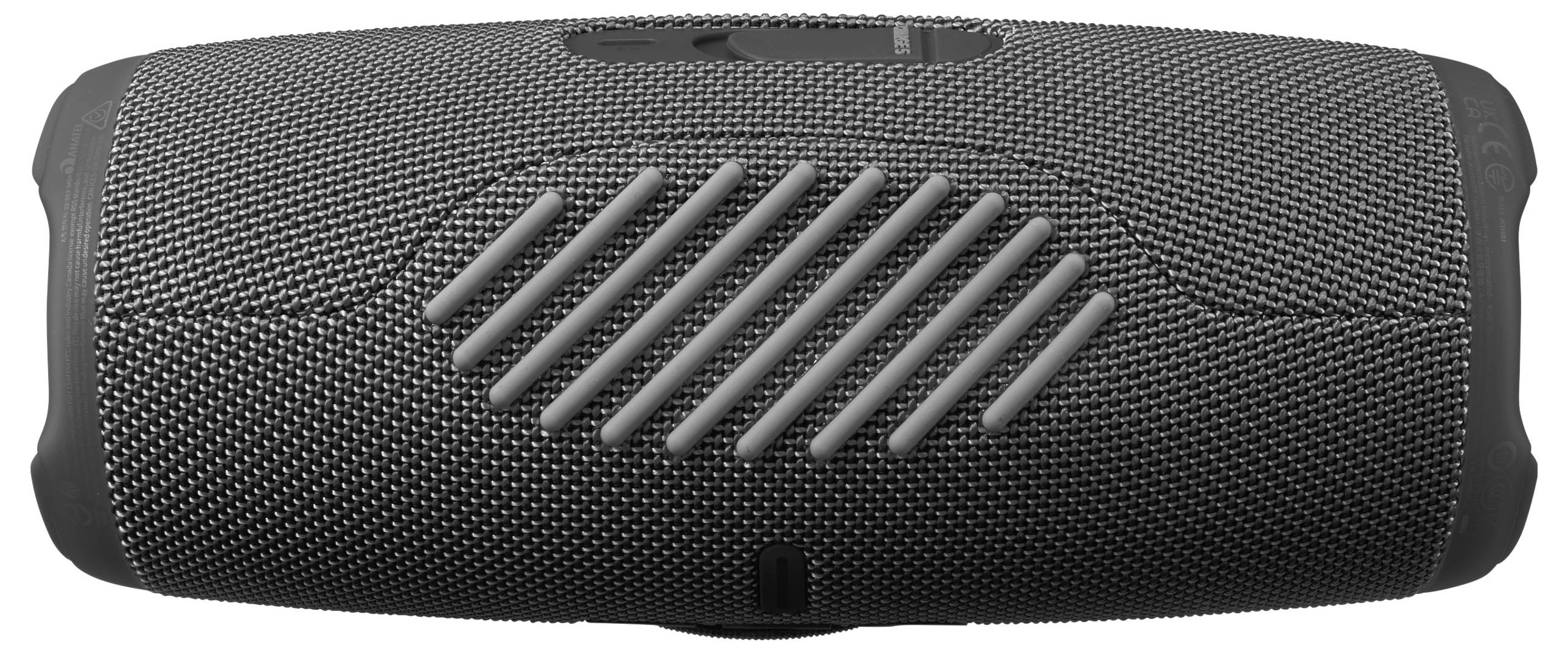 Záznam o černém přenosném bluetooth reproduktoru s texturovaným pouzdrem a ovládacími prvky na horní straně.