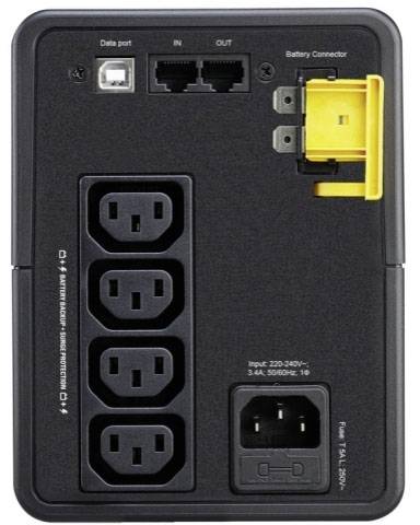 Zadní strana elektrického zařízení s datovým rozhraním, vstupními/výstupními porty, napájecím konektorem baterie a čtyřmi elektrickými zásuvkami.