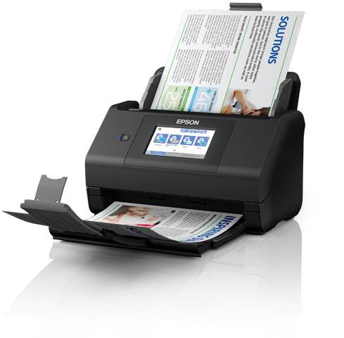 Černošedá tiskárna Epson skenuje dokumenty. Na displeji se zobrazují ovládací symboly. Několik listů je naskenováno.
