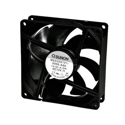 Černý, čtvercový počítačový ventilátor s pěti lopatkami a nápisem na přední straně.