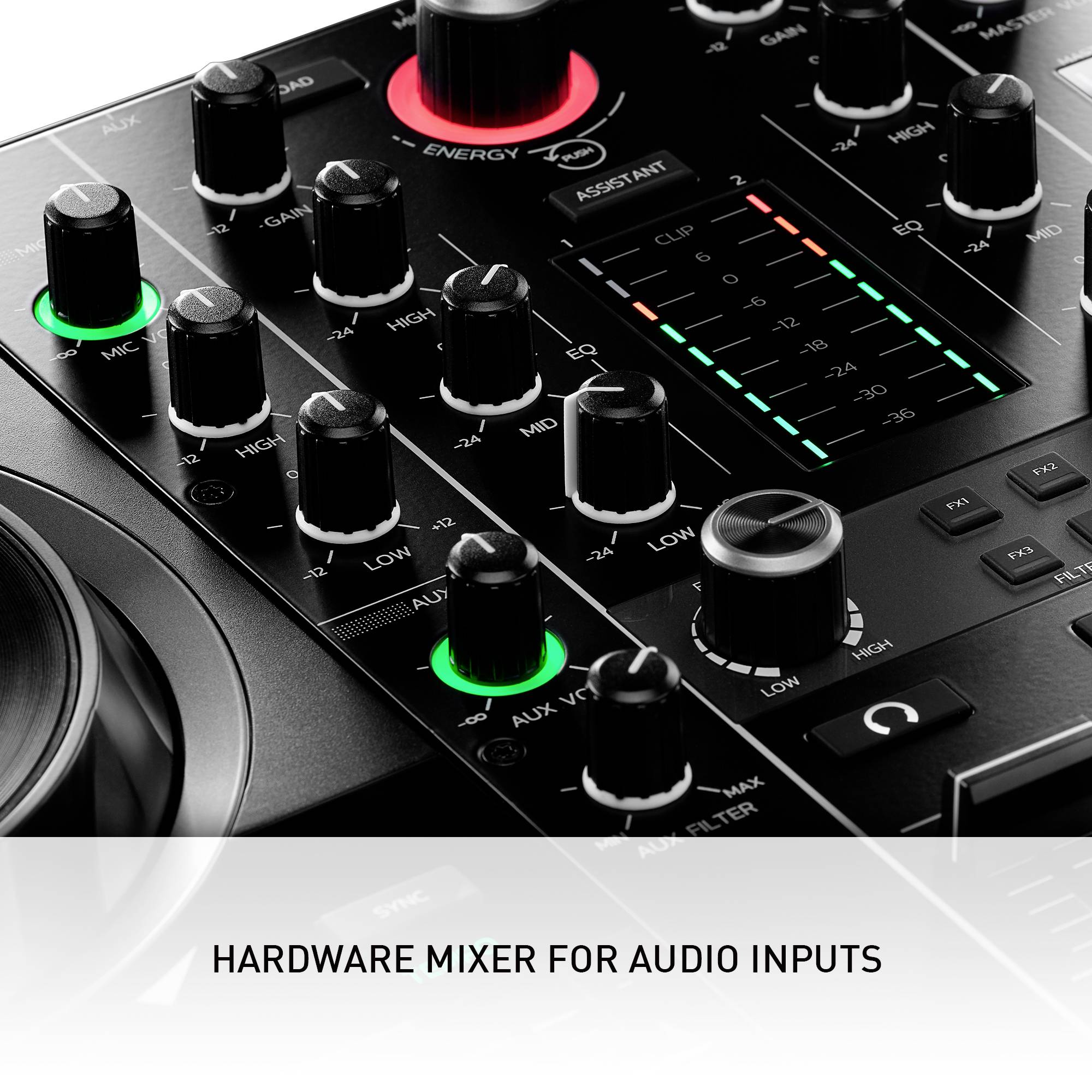 Audio mixér s různými ovladači a tlačítky pro úpravu zvukových parametrů, včetně hlasitosti a nastavení ekvalizéru.