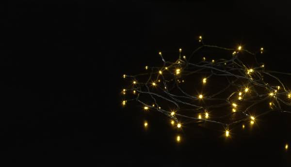 Sygonix SY-4722054 světelný řetěz  vnitřní/venkovní  230 V Počet žárovek 200 LED teplá bílá Délka světel: 39.85 m