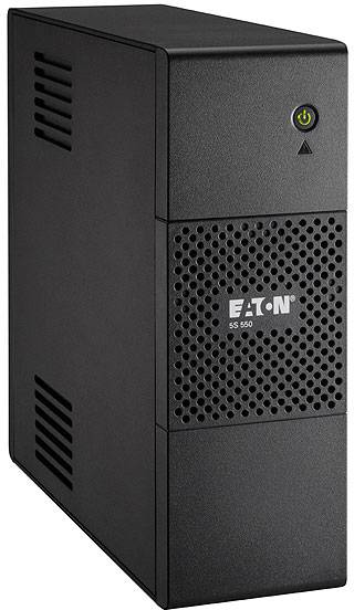 Černý záložní napájecí systém (UPS) značky Eaton s větracími otvory a zapínacím tlačítkem, modelové číslo '5S 550'.