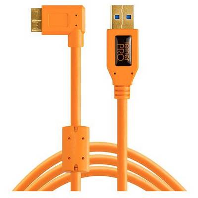 Oranžový datový kabel s USB konektorem a konektorem s 90stupňovým úhlem. Vhodný pro přenos dat a napájení.