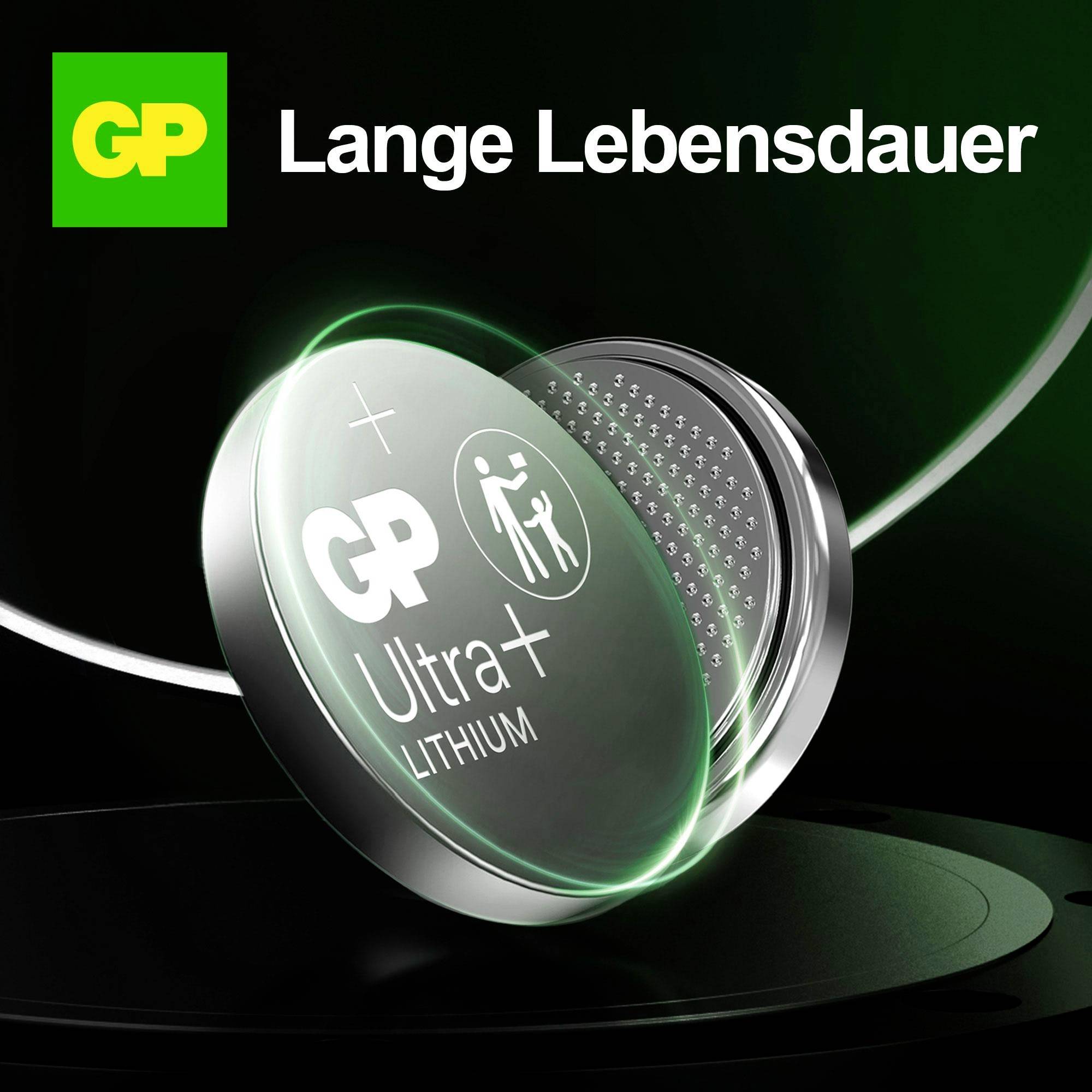 Reklama na baterii GP Ultra+ Lithium s textem „Dlouhá životnost" a otevřenou knoflíkovou články.