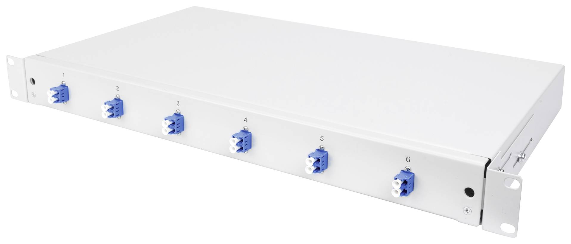 Bílý patch panel s šesti očíslovanými modrými optickými konektory na přední straně, vhodný pro skleněné optické kabely.