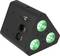 Černé trojúhelníkové LED osvětlovací zařízení se třemi svítícími zelenými LED diodami a konektory na straně.