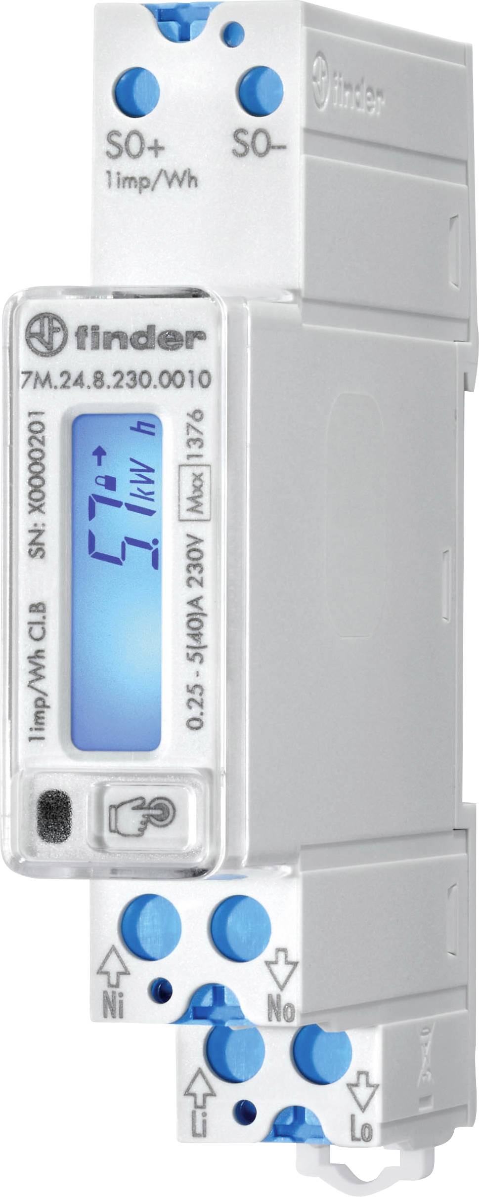 Digitální elektroměr zobrazuje '51 kWh' na modrém displeji. Měřič je zabudován v úzkém bílém pouzdře.