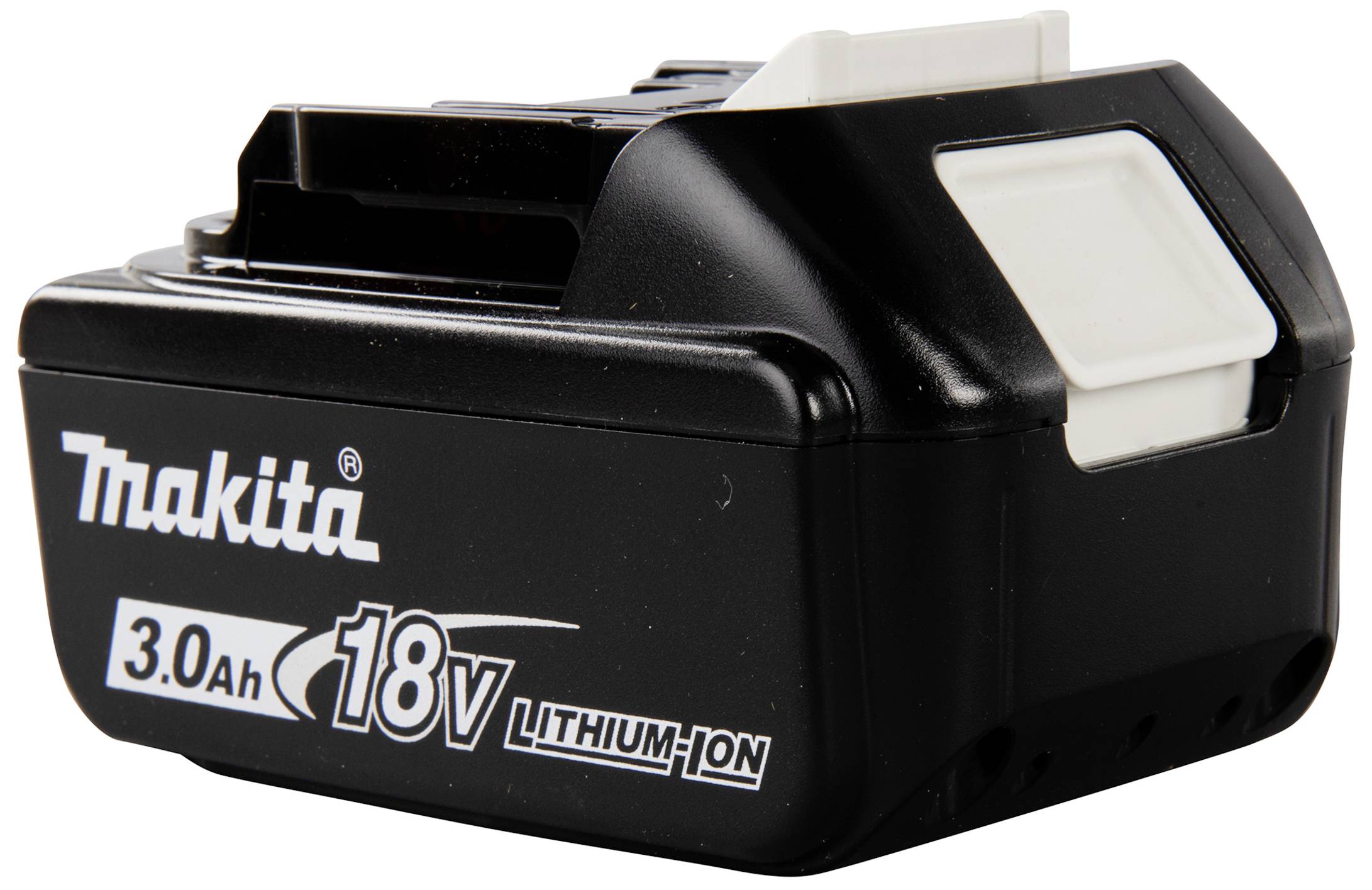 Černý lithium-iontový akumulátor s nápisem 'Makita 18V 3.0 Ah', vhodný pro elektrické nářadí.