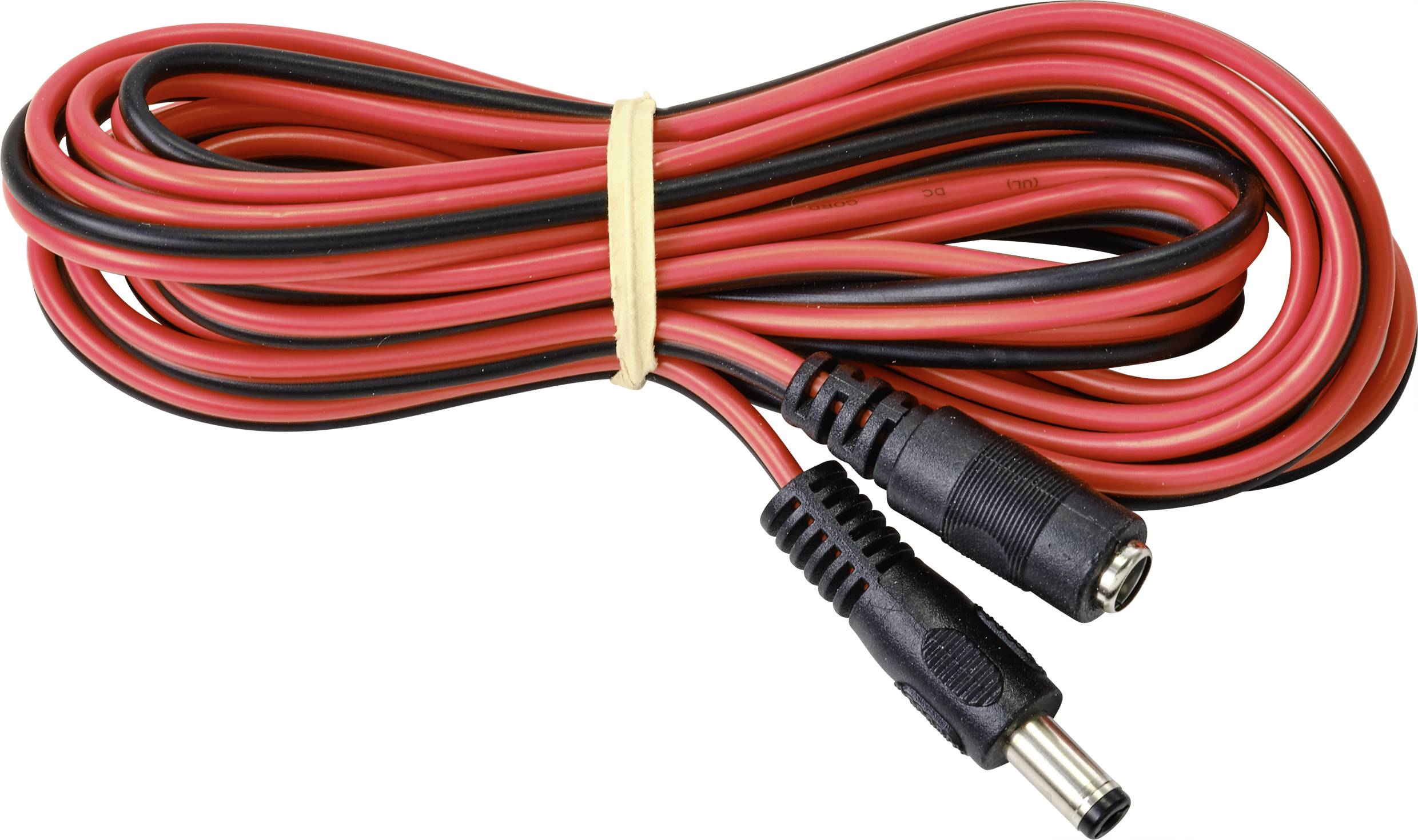 Červený a černý elektrický kabel, navinutý a zajištěný gumovou páskou. Na jednom konci jsou připojeny dva zástrčky.